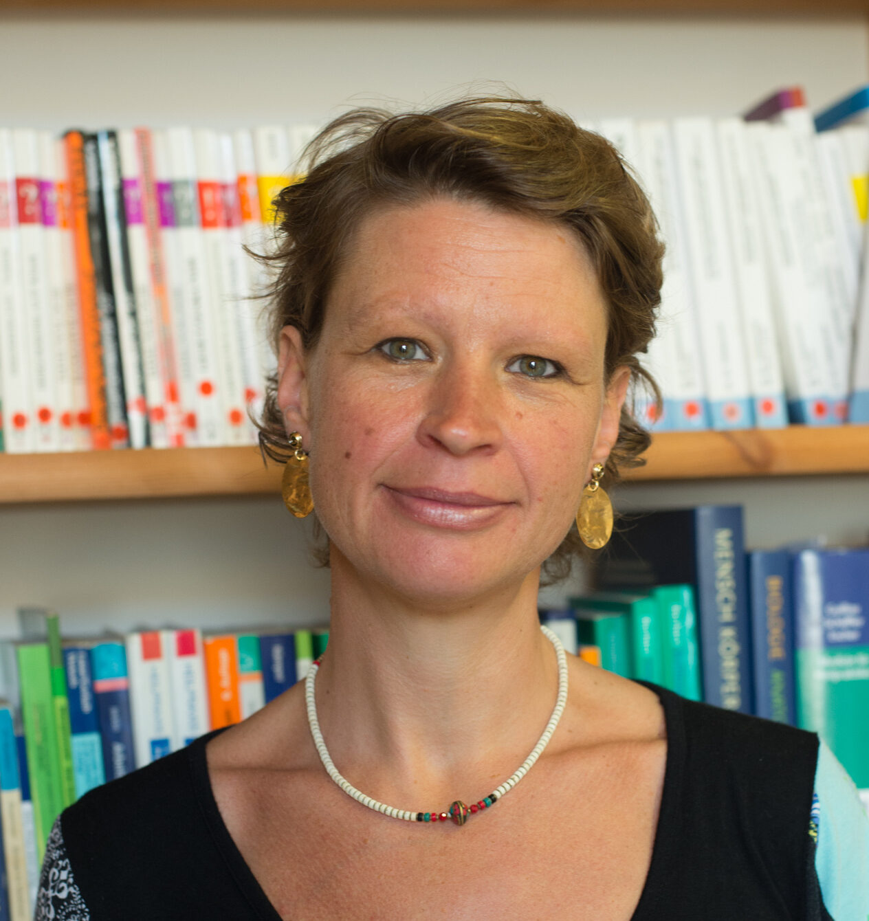 Heilpraktiker Dozentin an der Freien-Heilpraktikerschule in Freiburg
